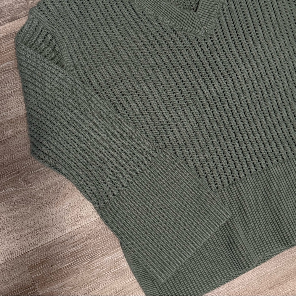 GAP Olive V-Neck Sweater - Picture 2 of 4